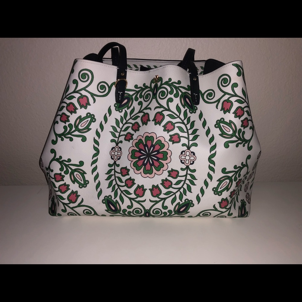 TORY Burch tote